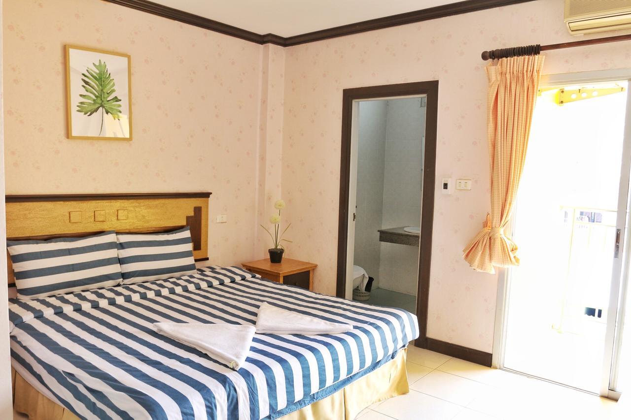 The Galiness International Backpacker Hostel Phuket Patong Exterior foto