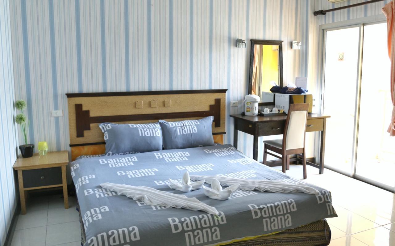 The Galiness International Backpacker Hostel Phuket Patong Exterior foto